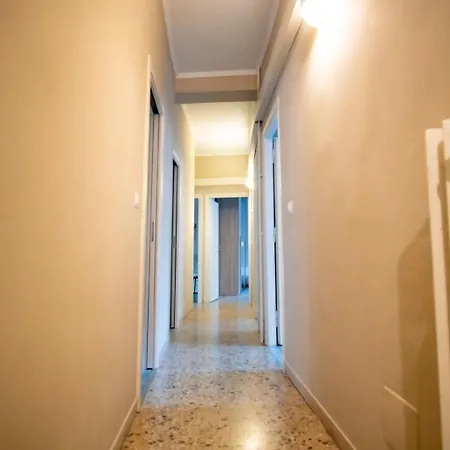 Vatican Comfortable 5 Bedroom Flat - 6 Min Metro A By Orpi Rent Apartmán *